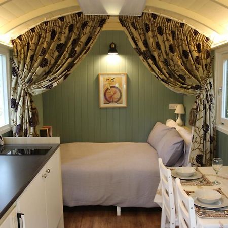 The Kestrel Shepherd Hut, Whitehouse Farm Stowmarket Exteriér fotografie