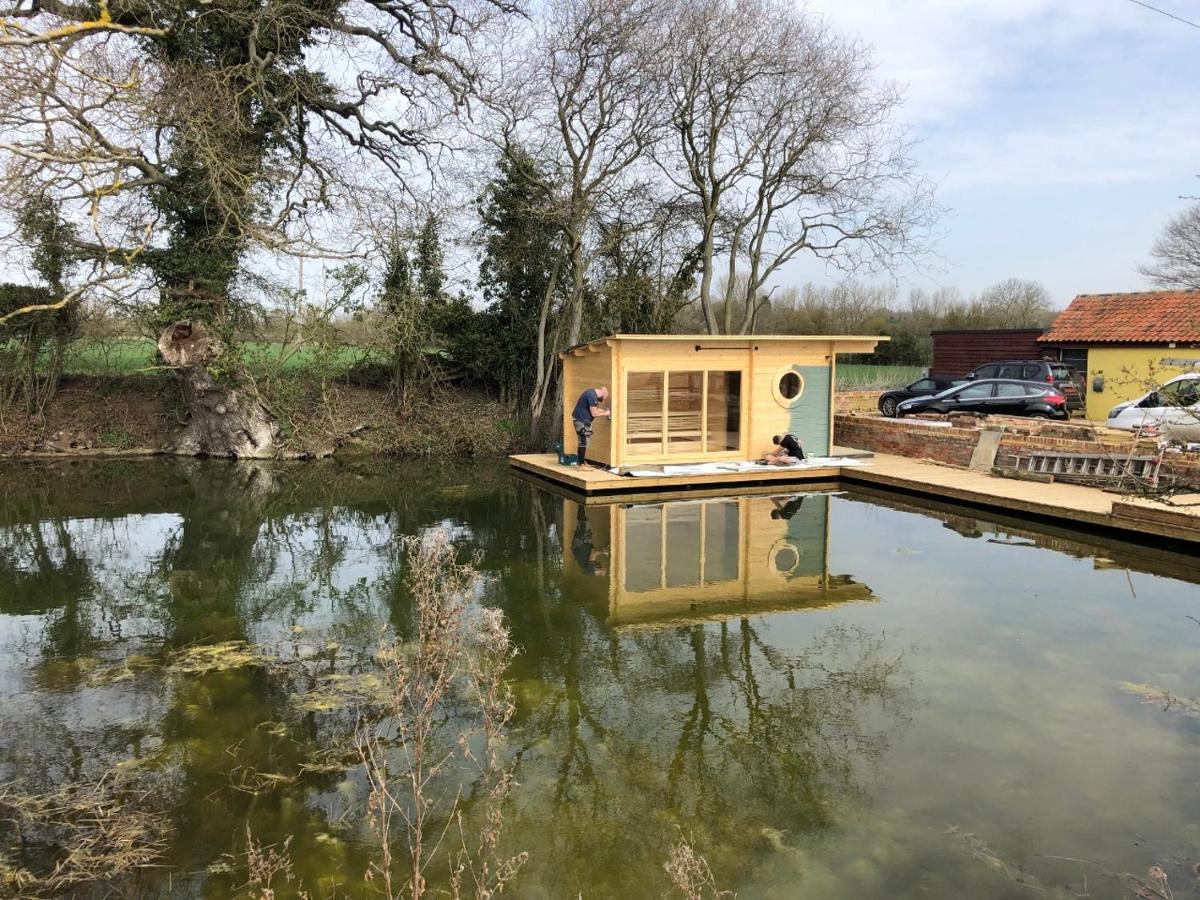 The Kestrel Shepherd Hut, Whitehouse Farm Stowmarket Exteriér fotografie