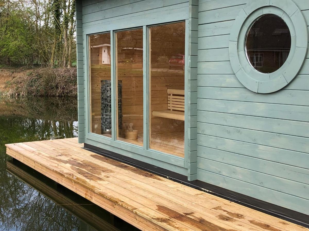 The Kestrel Shepherd Hut, Whitehouse Farm Stowmarket Exteriér fotografie